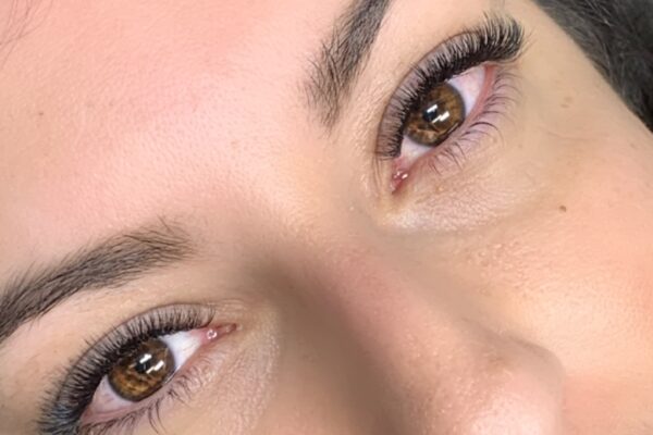 lashed and proud russian volume lashes